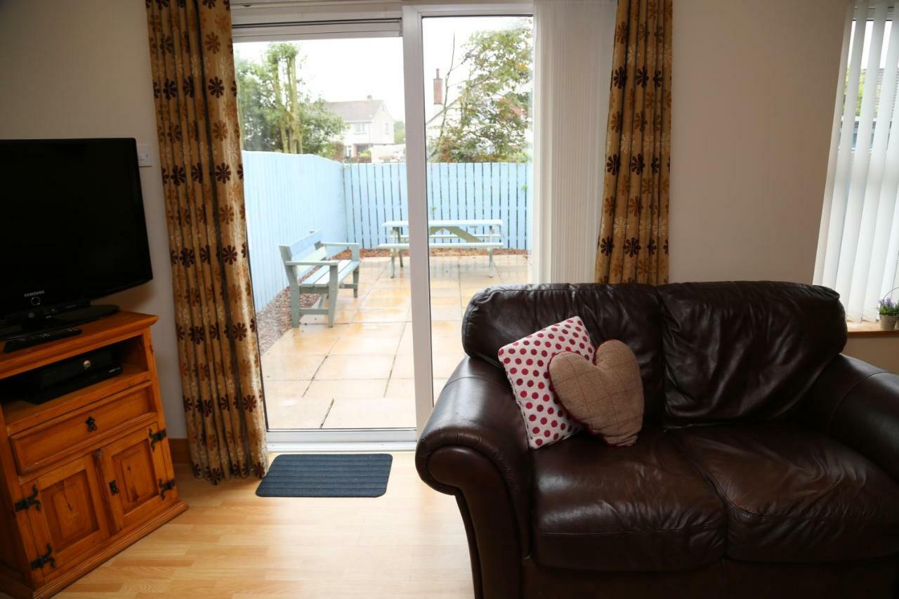 Sunny Seaside Getaway Villa Portstewart Eksteriør bilde